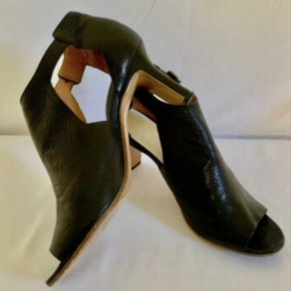 MMM Black Pebble Leather 3" Open Toe Heels - Picture 6 of 7